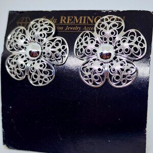 NOS Lady Remington Large Silver Five Petal Flower Filigree Stud Pierced Earrings